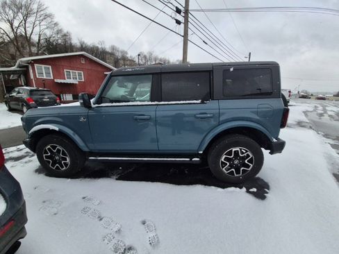 Used 2022 Ford Bronco Outer Banks image 4