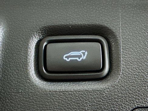 Used 2023 Hyundai Santa Fe SEL image 31