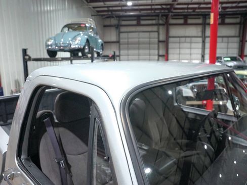 Used 1987 GMC Sierra 1500 R1500 2dr Standard Cab SB image 19