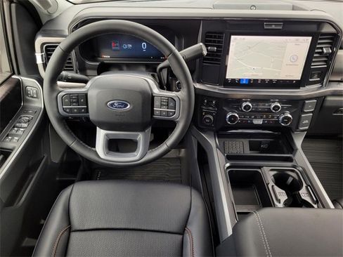 New 2026 Ford F450 Lariat w/ FX4 Off-Road Package image 13