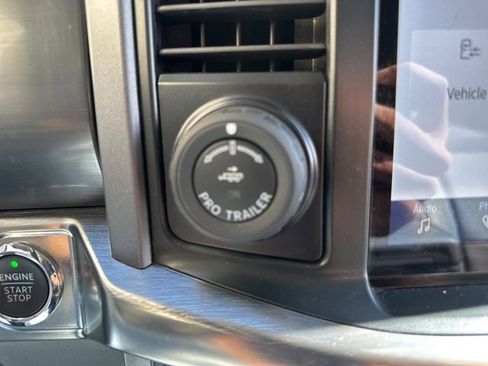 Used 2023 Ford F150 Lariat w/ Equipment Group 502A High image 24