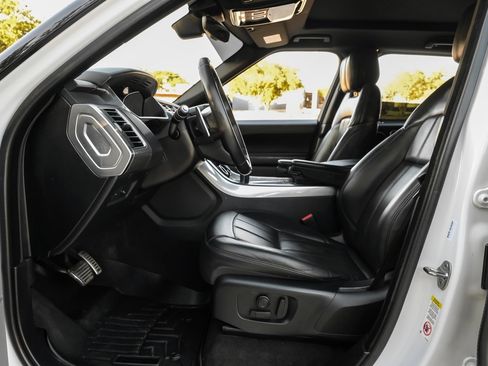 Used 2018 Land Rover Range Rover Sport Supercharged image 3