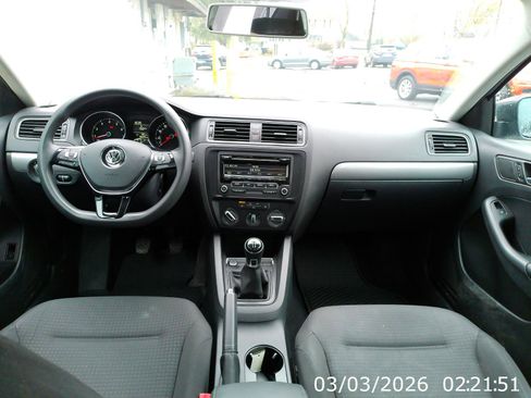 Used 2015 Volkswagen Jetta SE image 22
