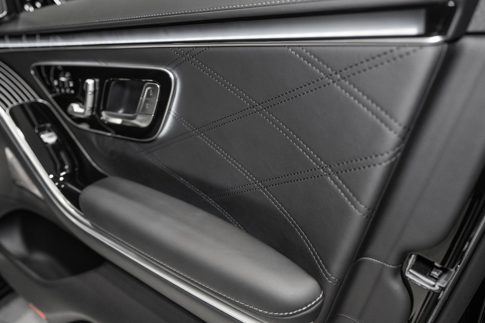 Used 2024 Mercedes-Benz Maybach S 580 4MATIC image 56