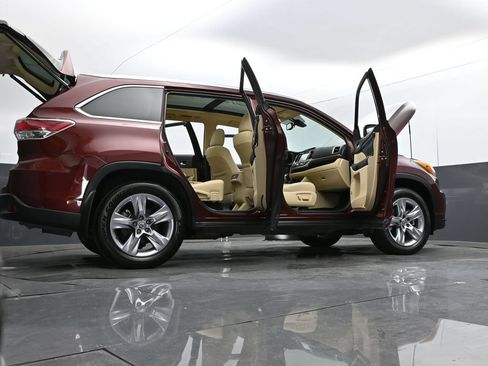 Used 2014 Toyota Highlander Limited Platinum AWD/4WD image 39