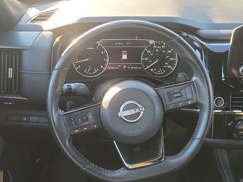 Used 2023 Nissan Pathfinder Rock Creek image 14