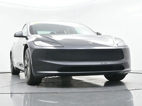 Used 2025 Tesla Model 3 Long Range RWD image 43