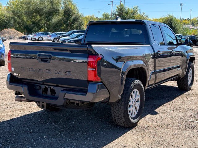 Used 2025 Toyota Tacoma SR5 AWD/4WD image 5