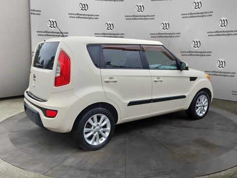 Used 2013 Kia Soul + w/ Audio Pkg image 5