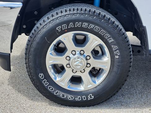 Used 2025 RAM 2500 Big Horn AWD/4WD image 10