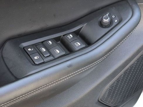 Certified 2024 Jeep Grand Cherokee L Laredo image 15