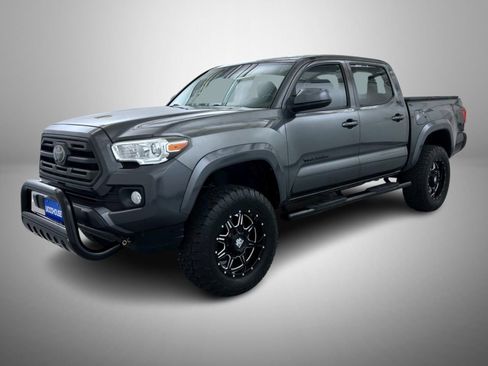 Used 2019 Toyota Tacoma SR5 w/ Four Season Floor Mat Package AWD/4WD image 1
