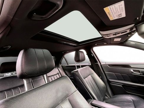 Used 2011 Mercedes-Benz E 550 Sedan image 25