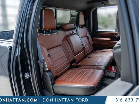Used 2024 GMC Sierra 3500 Denali Ultimate AWD/4WD image 25
