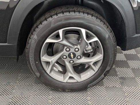 Used 2024 Chevrolet Trax LT w/ Driver Confidence Package FWD image 14