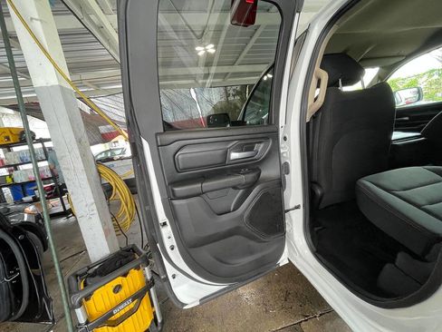 Used 2019 RAM 1500 Tradesman AWD/4WD image 16