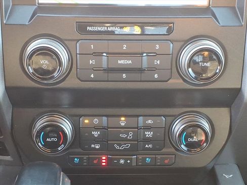 Used 2020 Ford F150 Raptor w/ Equipment Group 802A Luxury image 8