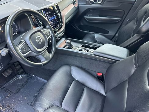 Used 2021 Volvo XC60 T8 Inscription Expression w/ Advanced Package AWD/4WD image 10