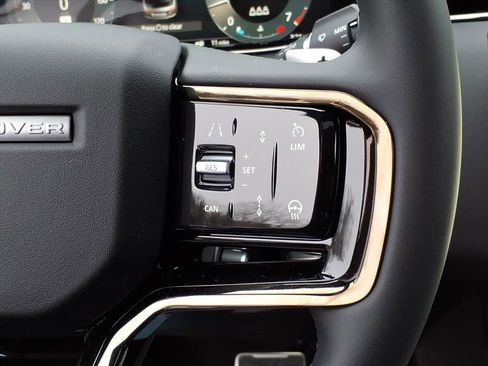 New 2026 Land Rover Range Rover Evoque Dynamic SE image 17