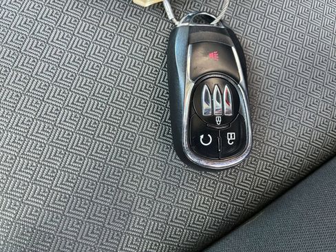 Used 2026 Buick Encore GX Preferred AWD/4WD image 17