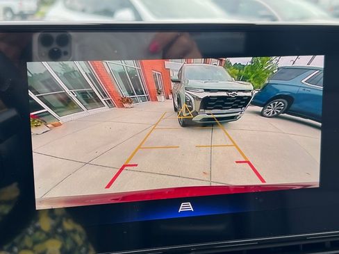 New 2025 Chevrolet Trax LT w/ Driver Confidence Package image 5