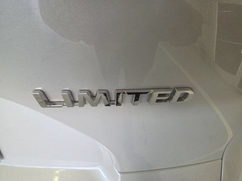 Used 2024 Toyota bZ4X FWD image 10