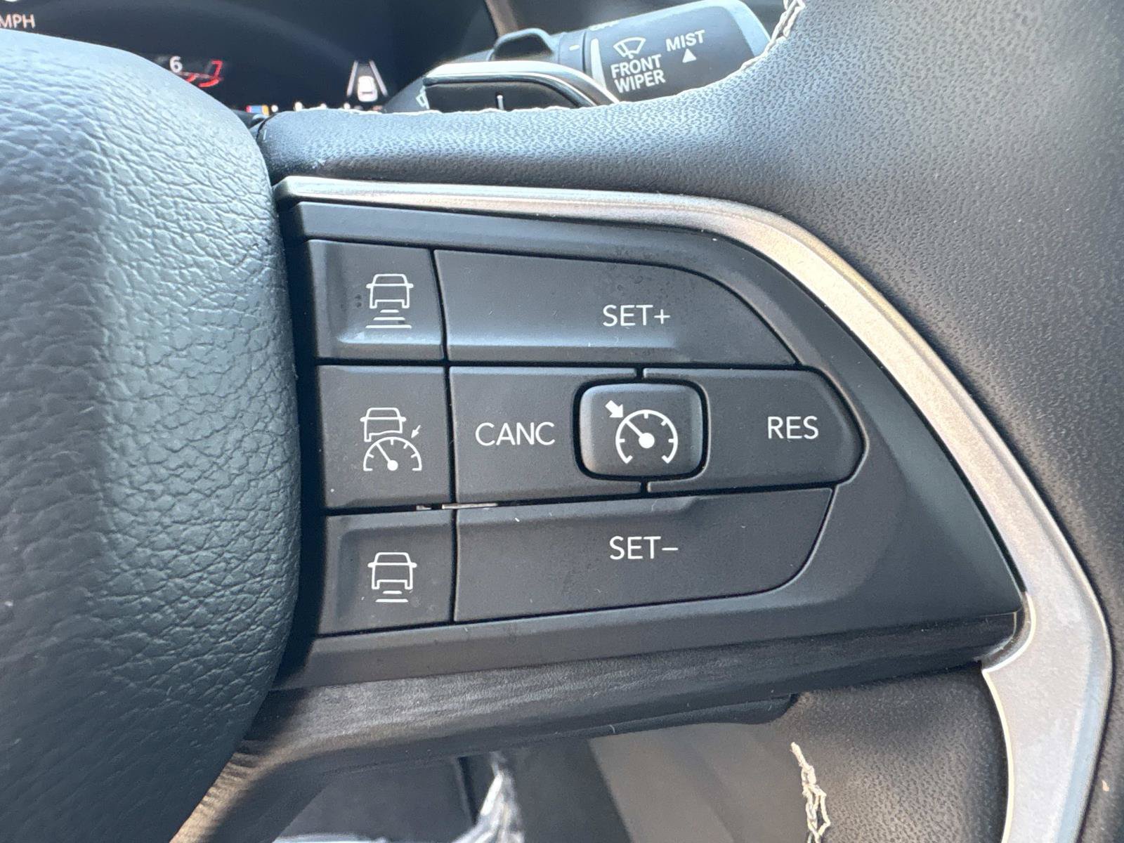 Certified 2024 Jeep Grand Cherokee L Laredo RWD image 31