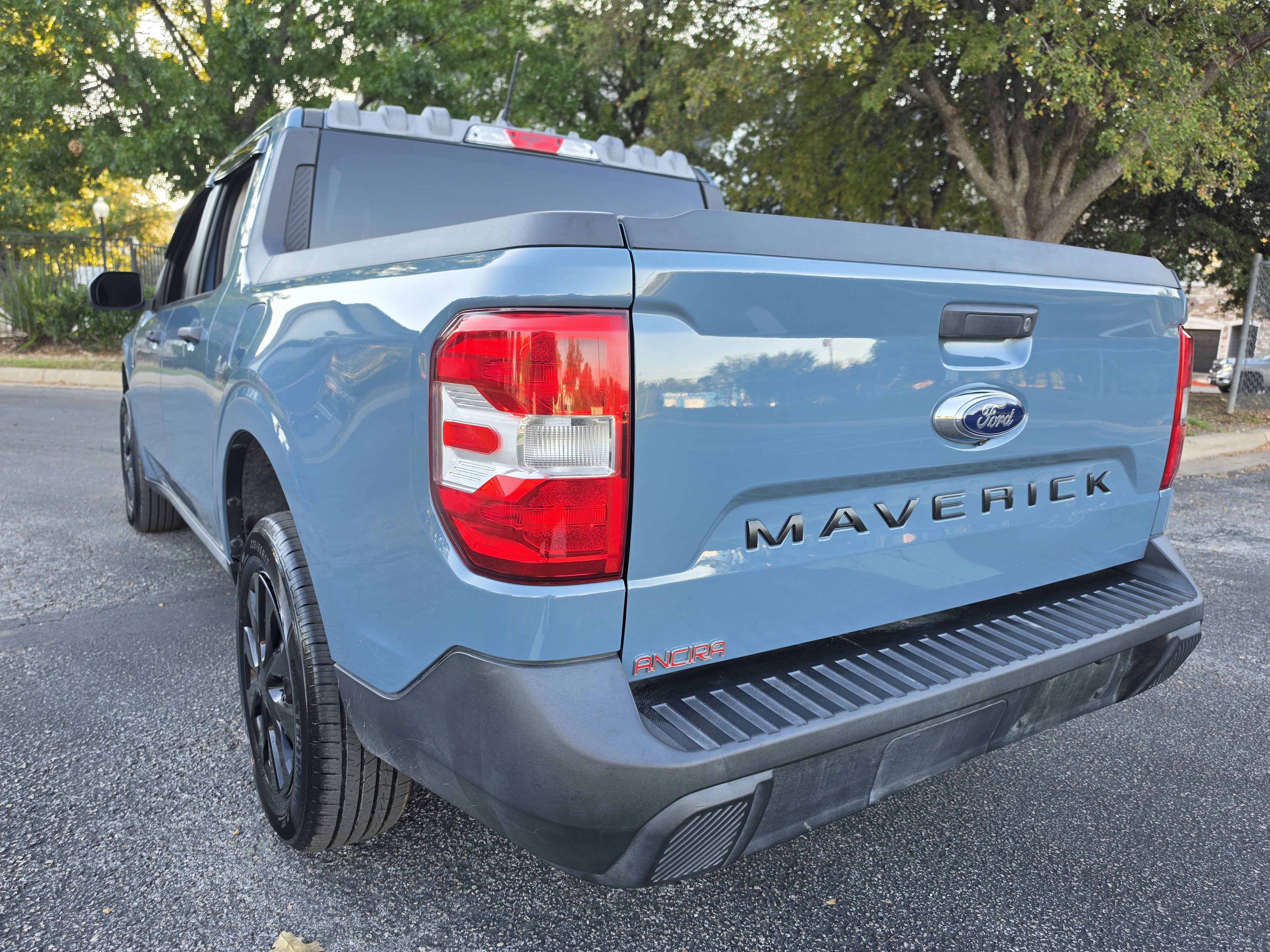 Used 2022 Ford Maverick XL FWD image 5