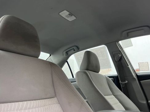 Used 2016 Toyota Camry LE image 17