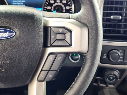 Used 2018 Ford F150 Lariat image 19