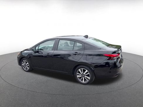 Used 2025 Nissan Versa SV FWD image 9