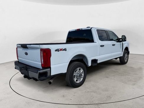 Used 2026 Ford F250 XLT AWD/4WD image 5