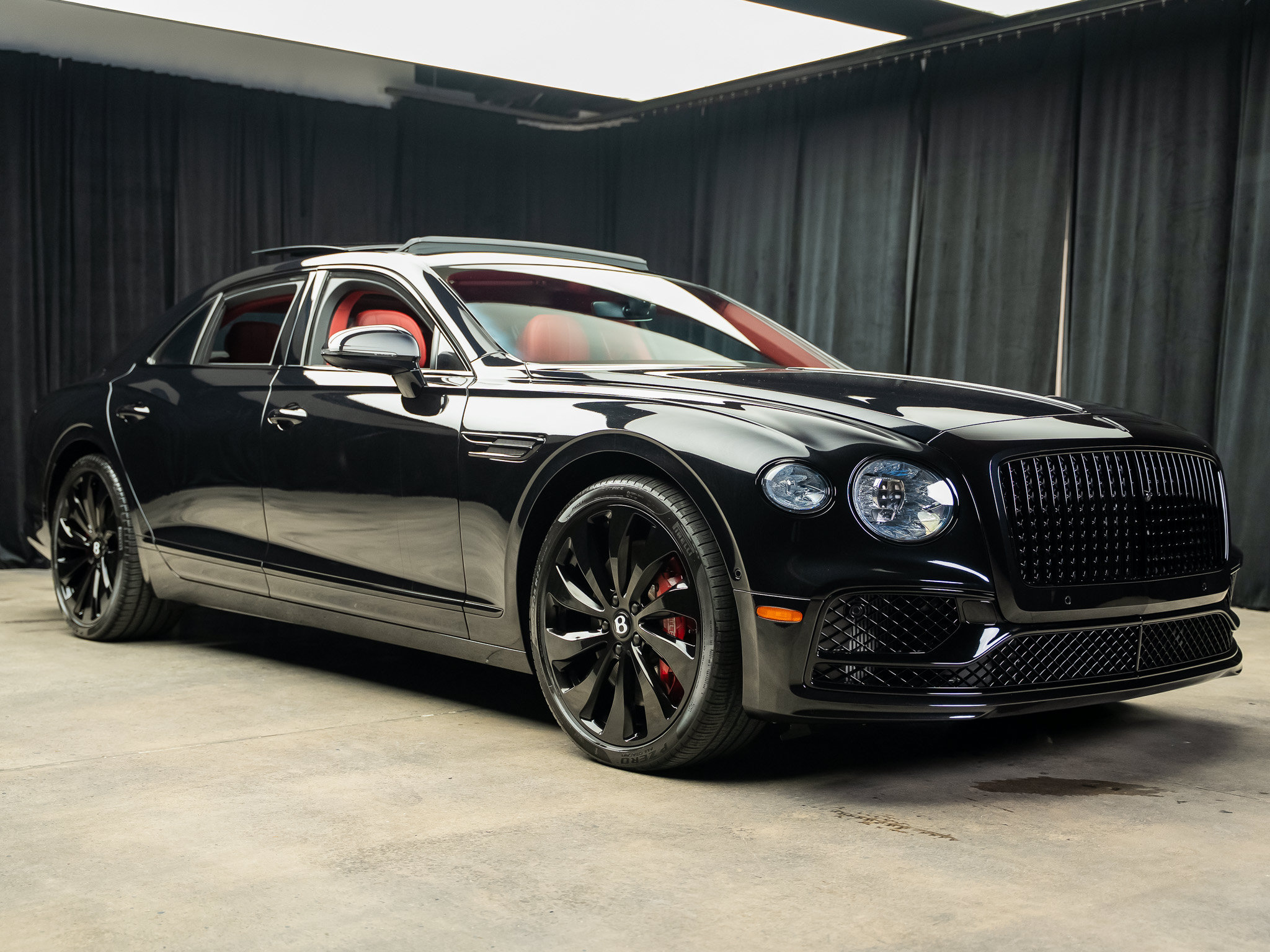 Used 2022 Bentley Flying Spur V8 AWD/4WD image 1