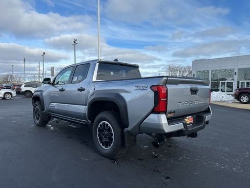 New 2025 Toyota Tacoma TRD Off-Road image 5