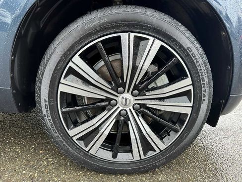 Certified 2023 Volvo XC60 T8 Ultimate image 9