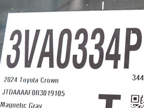 Used 2024 Toyota Crown AWD/4WD image 28