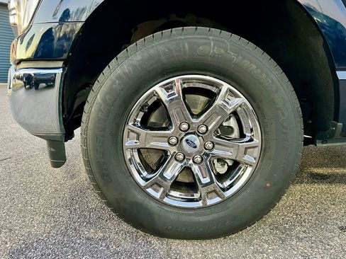 Used 2022 Ford F150 XLT w/ Equipment Group 302A High image 11