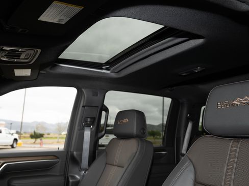 New 2025 Chevrolet Silverado 2500 High Country w/ Technology Package image 19