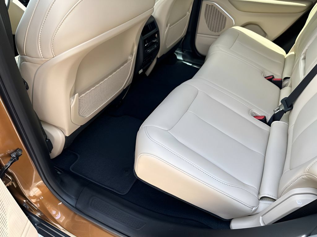 New 2026 Jeep Grand Cherokee Limited RWD image 34
