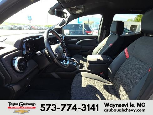 Used 2023 Chevrolet Colorado Z71 w/ Z71 Convenience Package 2 AWD/4WD image 16