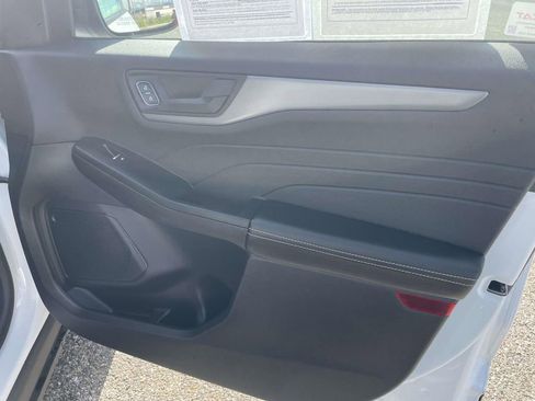 Certified 2025 Ford Escape Active image 27