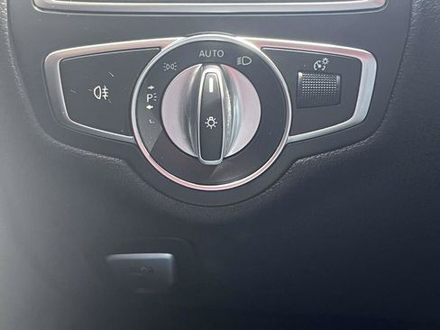 Used 2021 Mercedes-Benz C 300 Sedan image 29