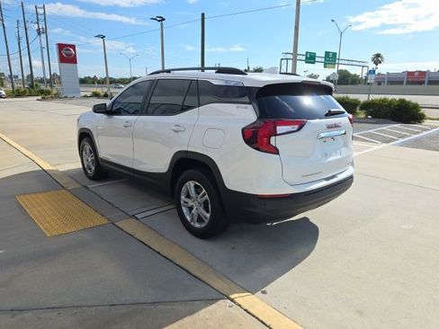 Used 2023 GMC Terrain SLE w/ Driver Convenience Package AWD/4WD image 6