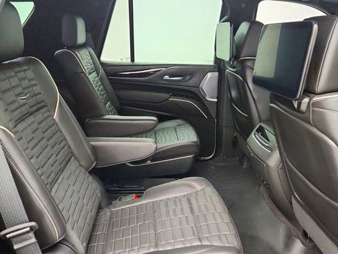 Used 2023 Cadillac Escalade V image 25