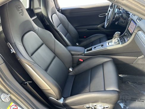 Certified 2024 Porsche 718 Boxster image 17