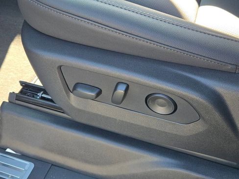 New 2026 GMC Sierra 2500 SLT image 28