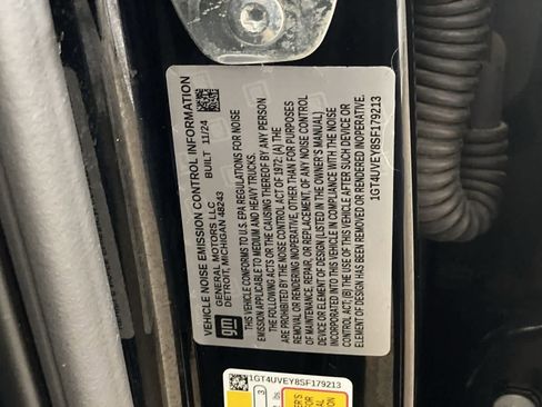 Used 2025 GMC Sierra 3500 AT4 w/ AT4 Premium Plus Package image 28