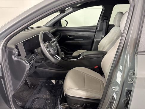 Used 2025 Hyundai Santa Cruz SEL image 16