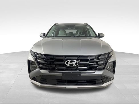 Used 2025 Hyundai Tucson SEL FWD image 3