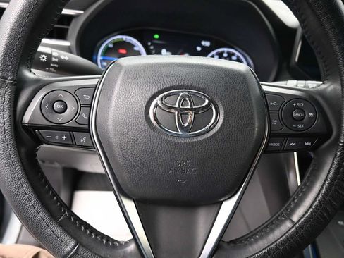 Used 2021 Toyota Venza XLE w/ Softex Package AWD/4WD image 6